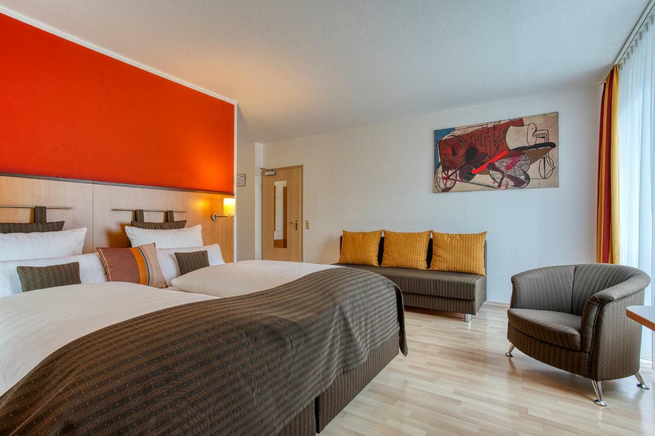 Centro Hotel U-No1, Trademark Collection By Wyndham Großbettlingen Екстериор снимка